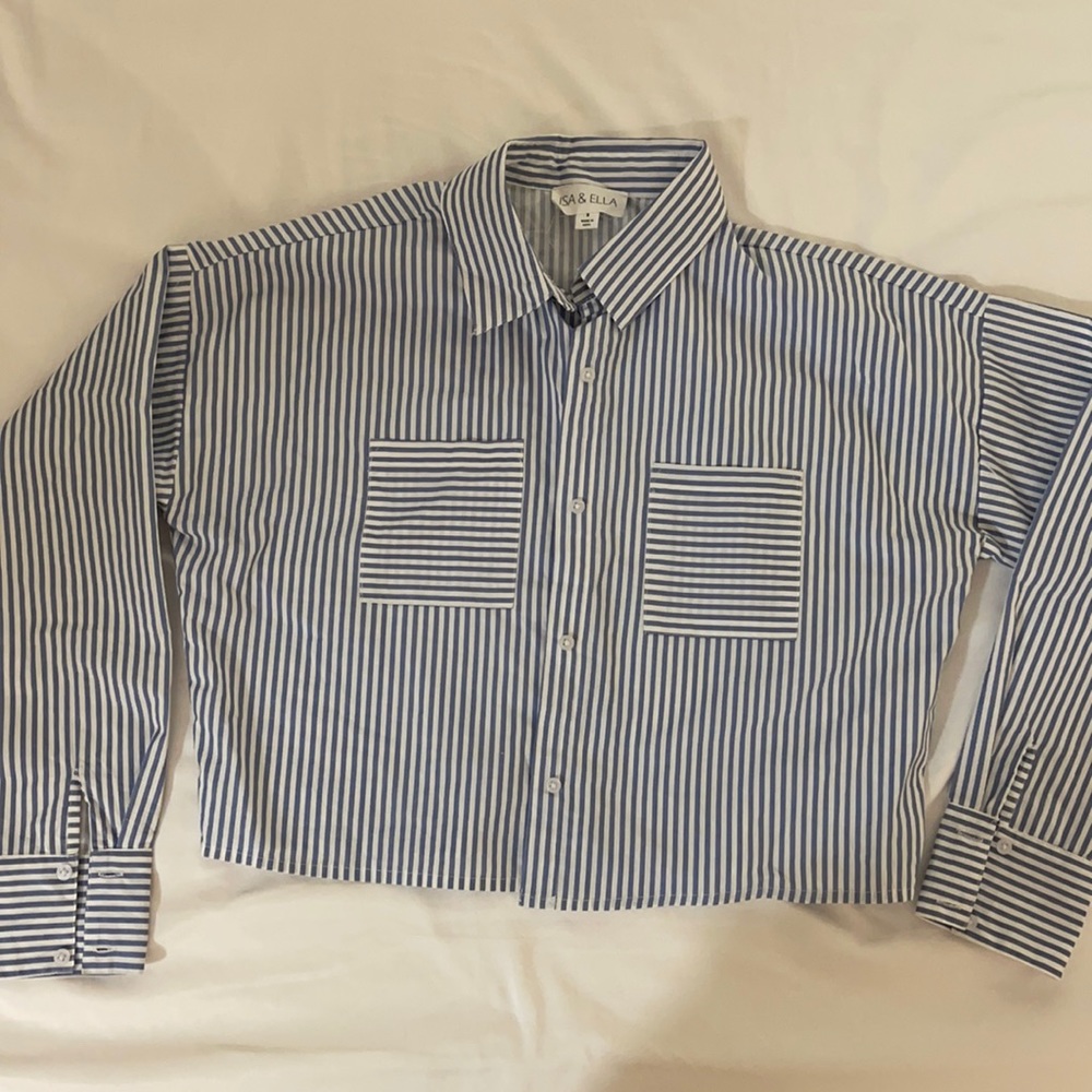 Cropped button up